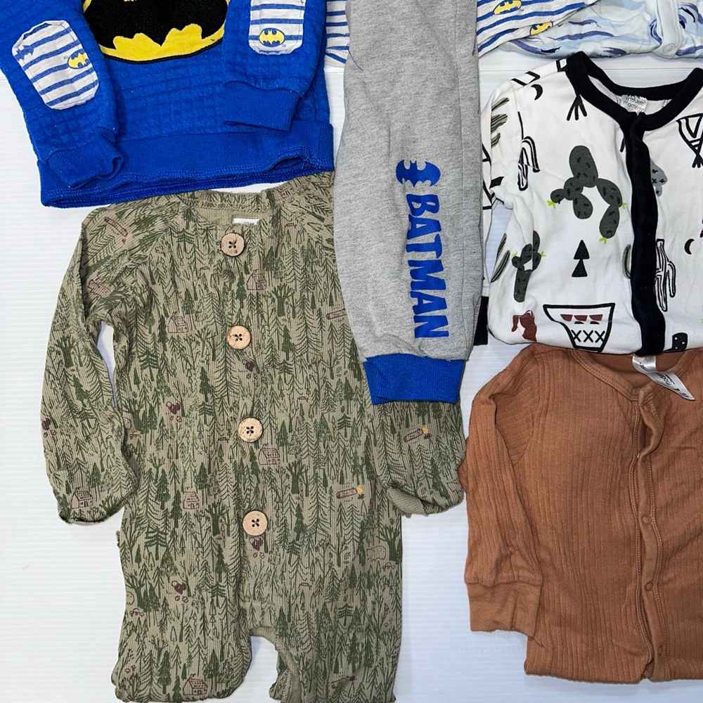 Lot of 9 Items Baby Boy 6-9 & 9-12 Months Assorted Clothing Bundle - Picture 4 of 14